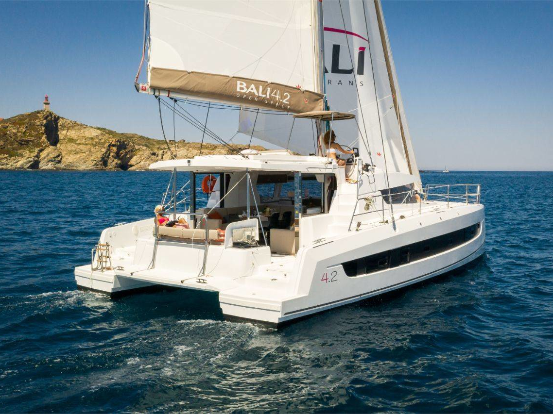 Photo #1 - Bali 4.2 (Leo's Kat) en Volos - 61492