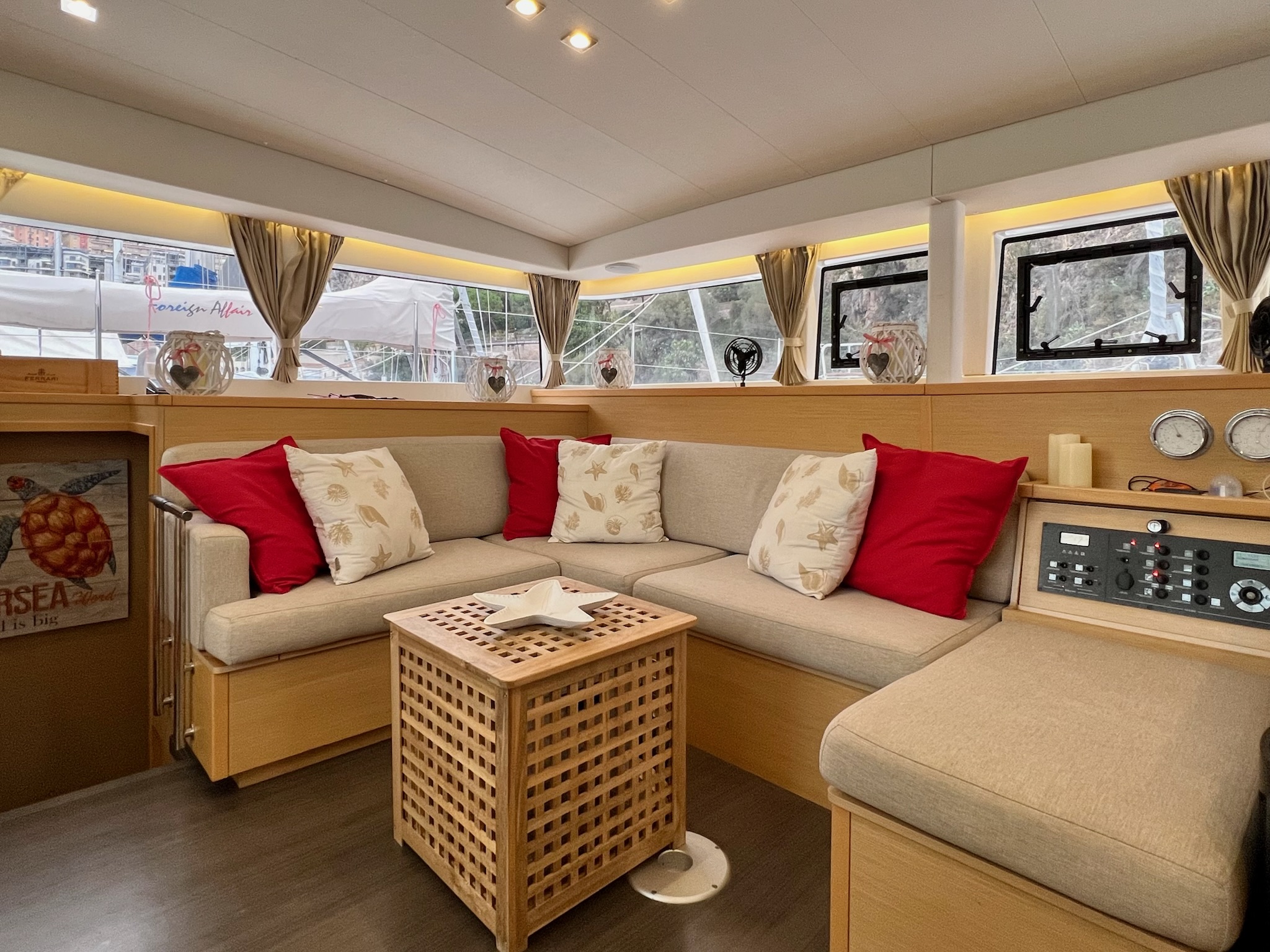 Photo #7 - Lagoon 400 S2 (Red Sail) en Fontvieille - 63220
