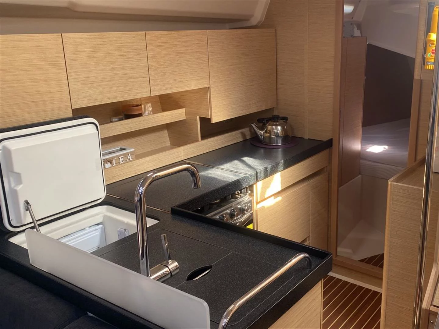 Hanse 458 (Edelweiss) Interior image - 7