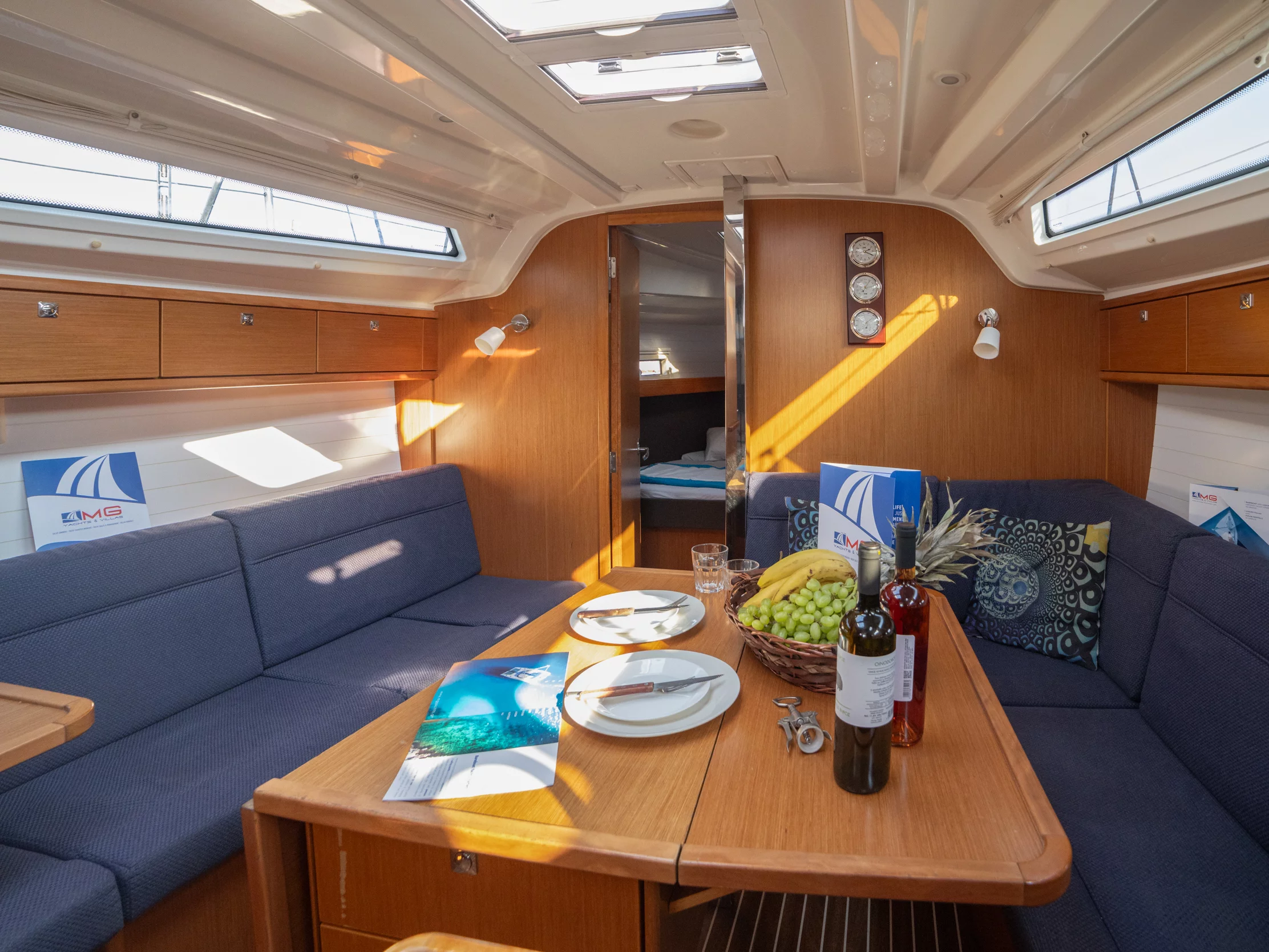 Bavaria Cruiser 37 (3 cab.) (MG-CR37-17-M) Interior image - 6