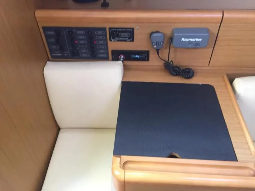 Sun Odyssey 33i (2 cab.) (MG-SO33-11-ZC)  - 7