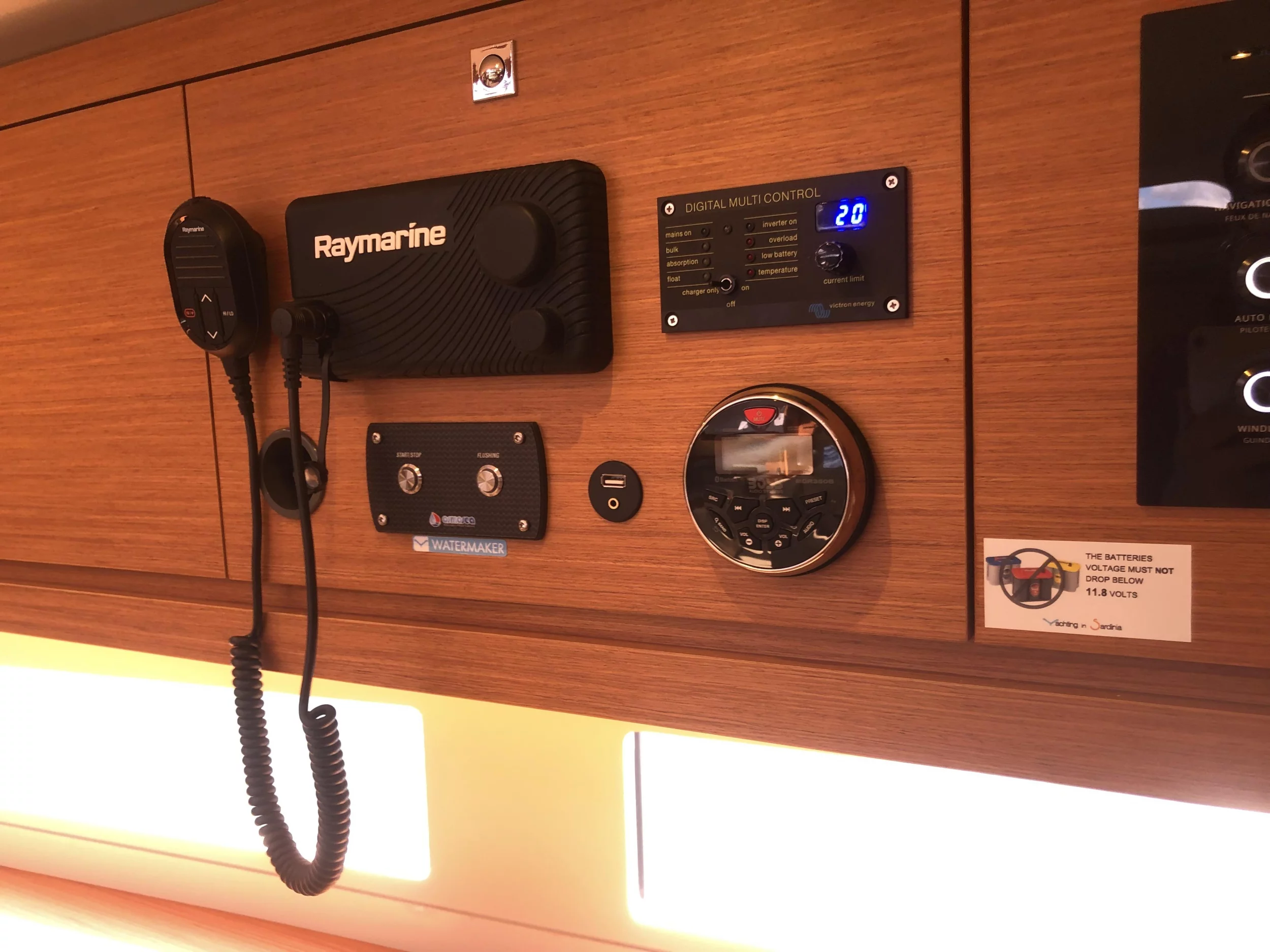 Dufour 530 Owner's version (Gringott)  - 8