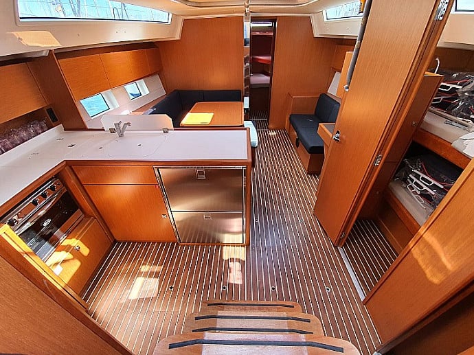 Photo #6 - Bavaria C45 (5 cabins, 10pax) (MG-C45-21-MBD) en Athènes - 24933
