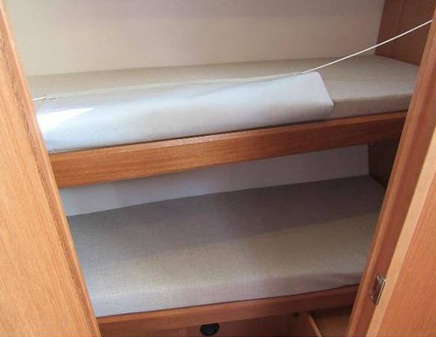 Photo #5 - Bavaria C45 (5 cabins, 10pax) (MG-C45-21-MBD) en Athènes - 24933