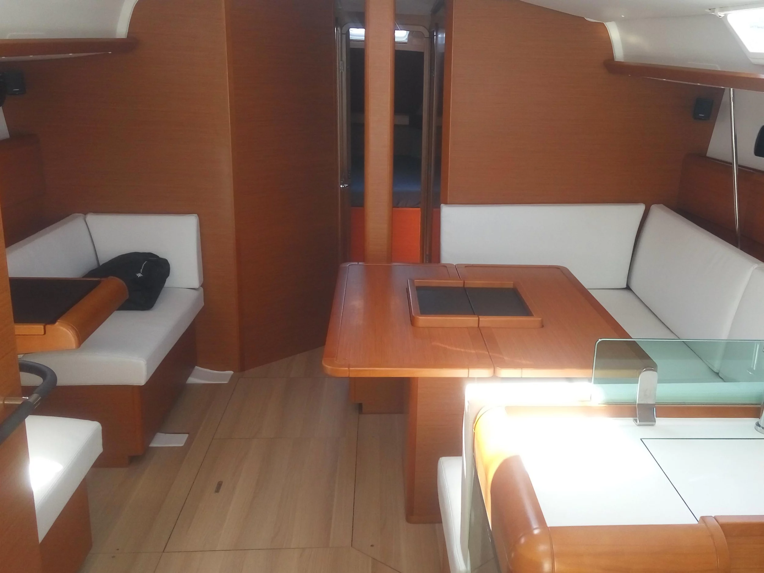 Sun Odyssey 449 (4 cab.) (MG-SO449-17-GG) Interior image - 5