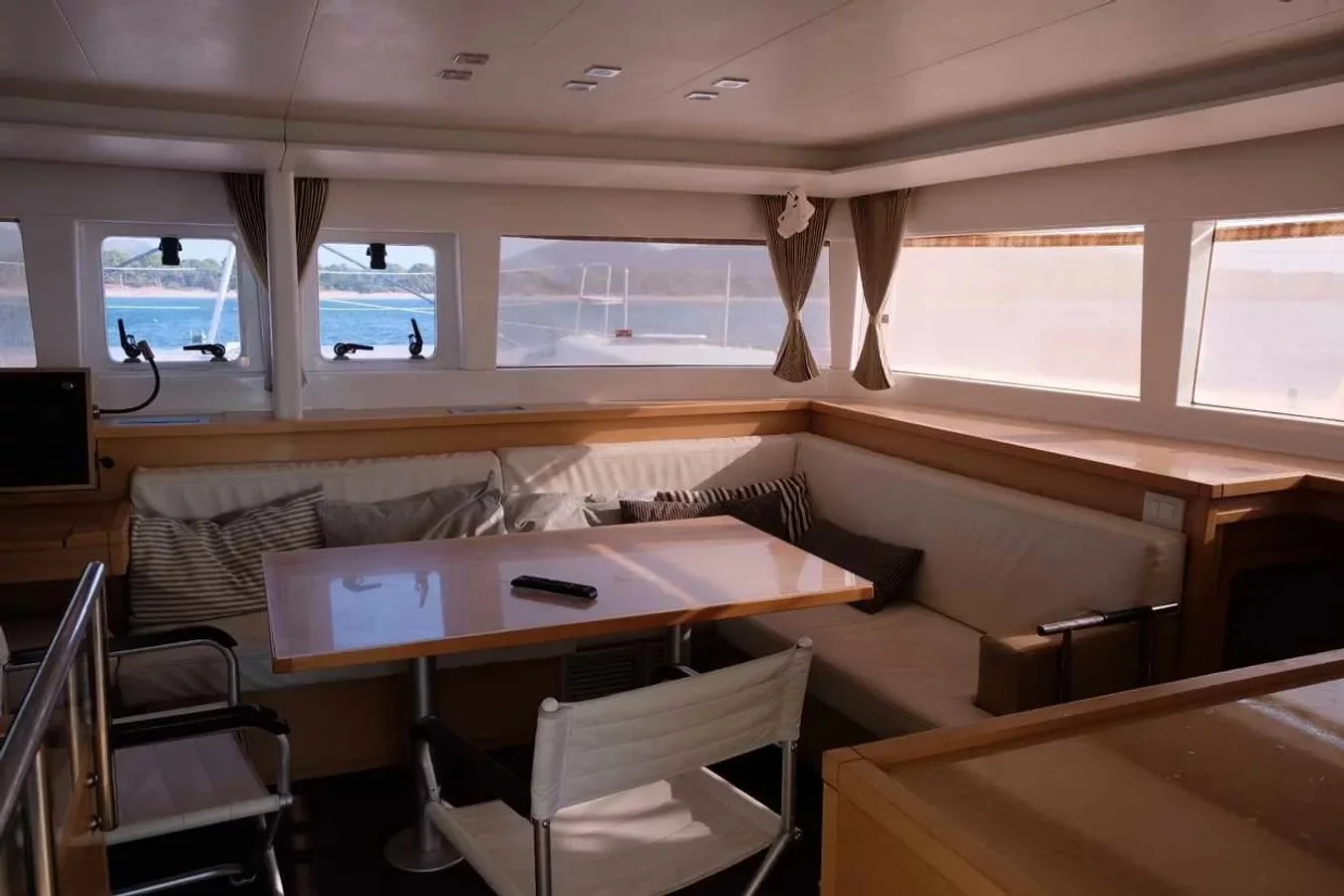 Lagoon 450 Fly (No name - Whole Yacht)  - 27