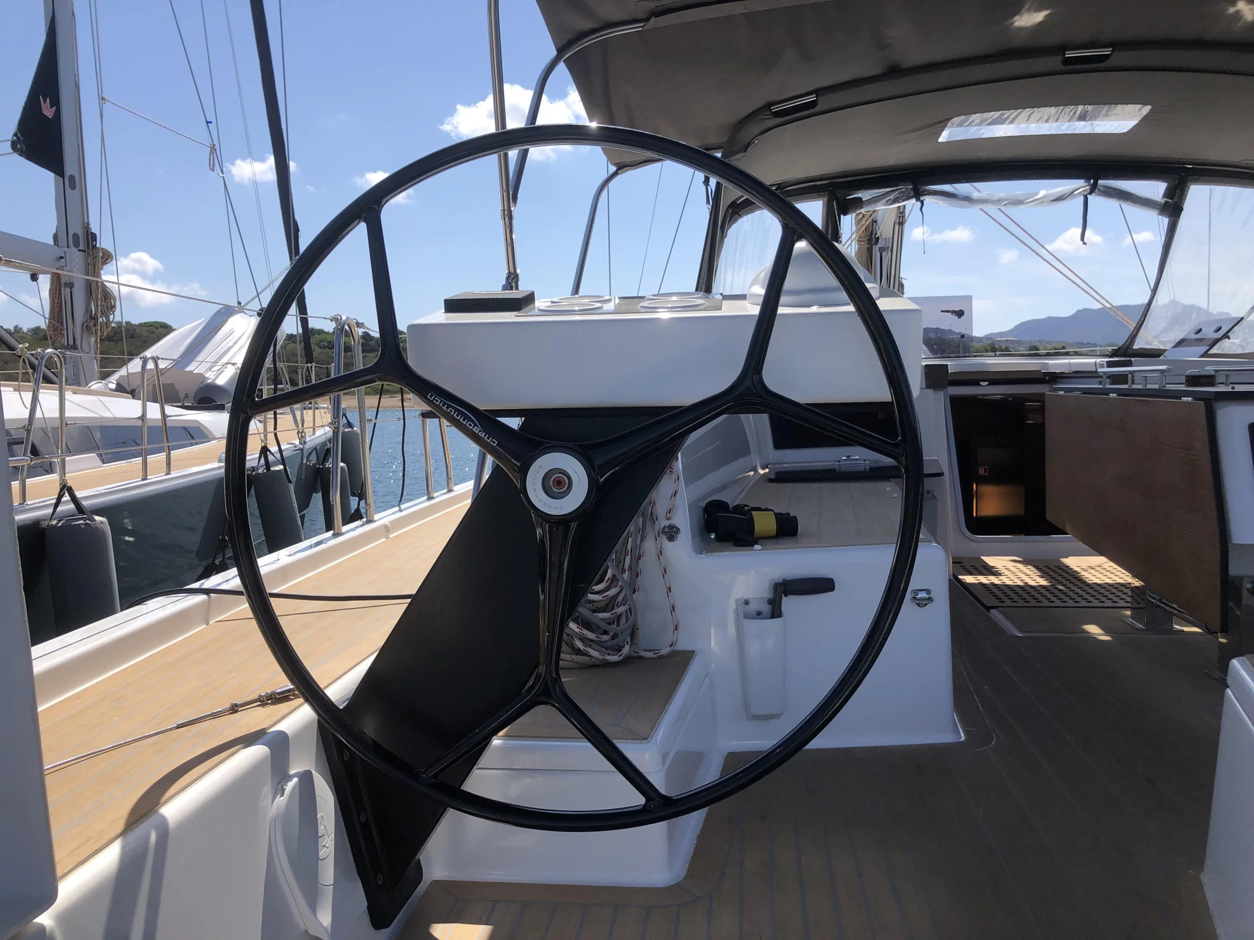 Dufour 530 Owner's Version (Edvige)  - 11