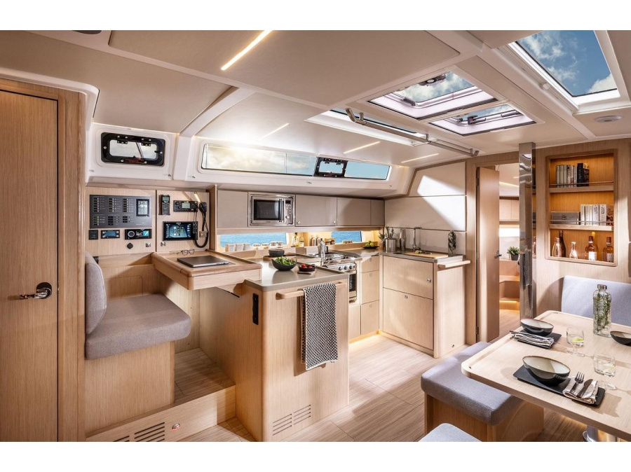 Interior image - 2