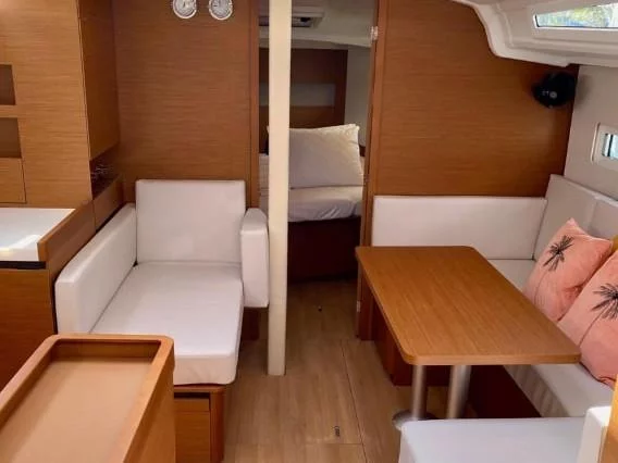 Sun Odyssey 410 (3 cab.) (MG-SO410-23-BB) Interior image - 7