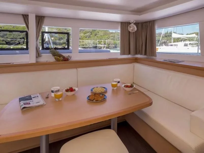 Lagoon 450 Fly (4 cab.) (MG-LAG450-19-KE) Interior image - 4