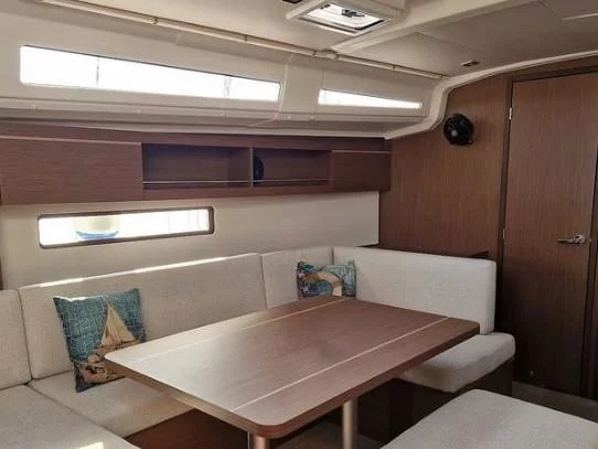 Oceanis 40.1 (4 cab.) (MG-OC40.1-23-AM) Interior image - 4