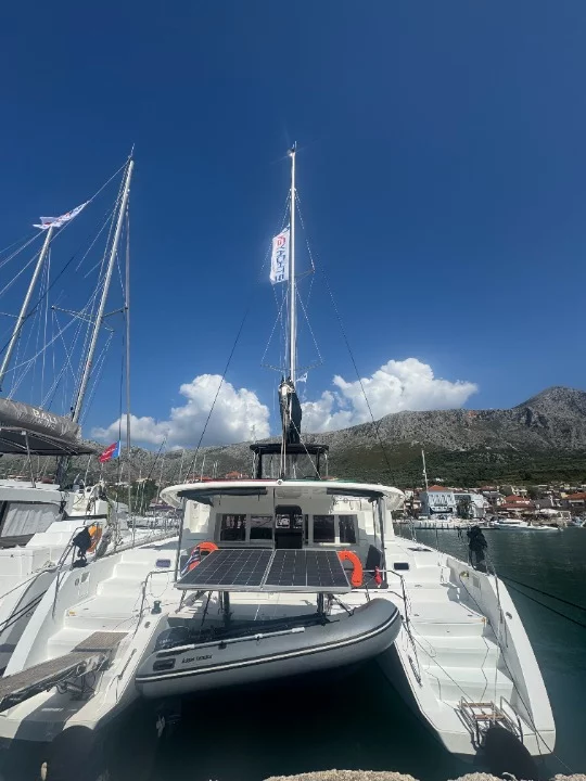 Lagoon 450 F (4 cab.) (MG-LAG450F-19-M)  - 18