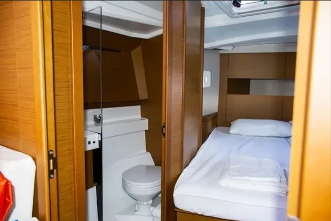 Sun Odyssey 410 (3 cab.) (MG-SO410-19-VE)  - 1