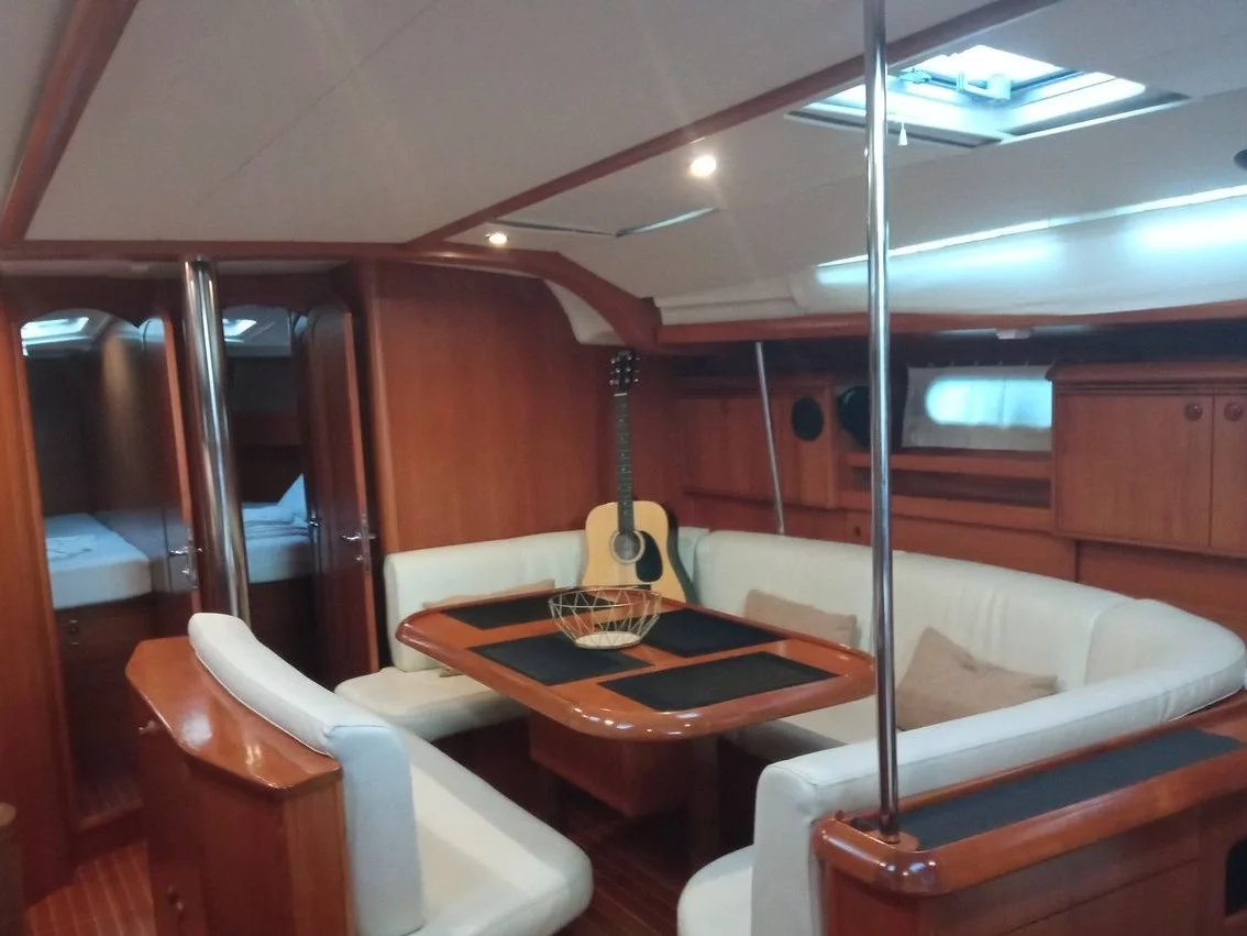 Sun Odyssey 49 (4 cab.) (MG-SO49-06-MF) Interior image - 3