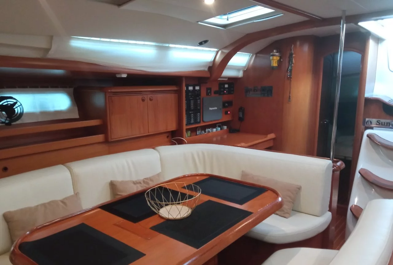 Sun Odyssey 49 (4 cab.) (MG-SO49-06-MF)  - 13