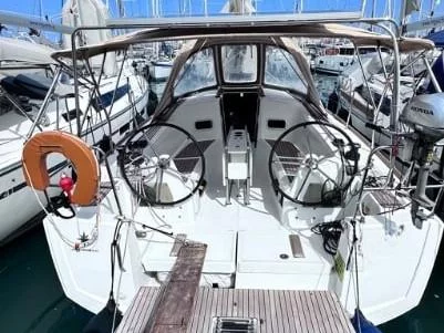 Sun Odyssey 349 (3 cab.) (MG-SO349-16-C) Main image - 0