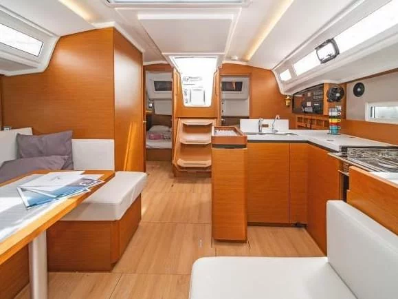 Sun Odyssey 410 (3 cab.) (MG-SO410-21-BC) Interior image - 5