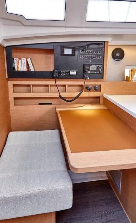 Sun Odyssey 410 (3 cab.) (MG-SO410-21-BC)  - 2