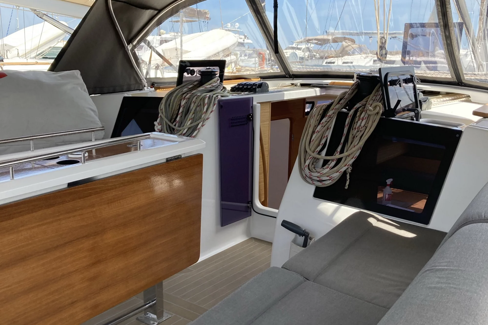 Dufour 460 Grand Large 5Cab (Abraxan)  - 21