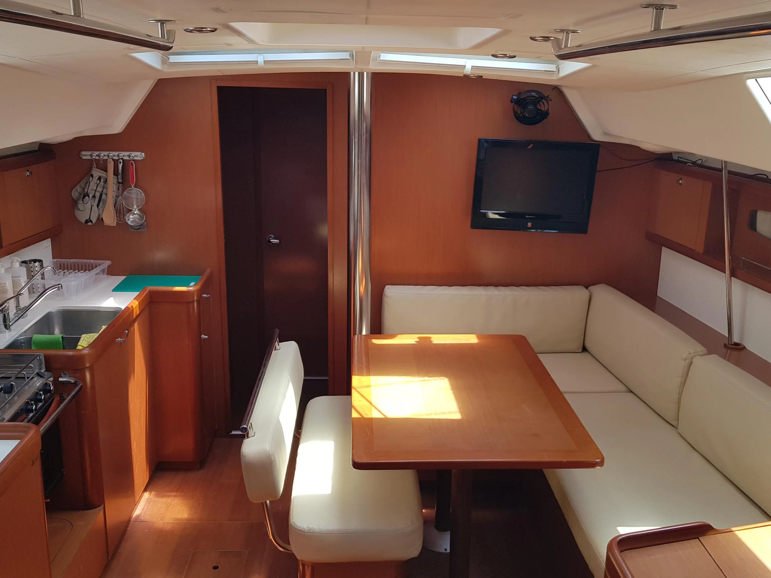 Oceanis 46 (4 cab.) (MG-OC46-09-KS) Interior image - 2