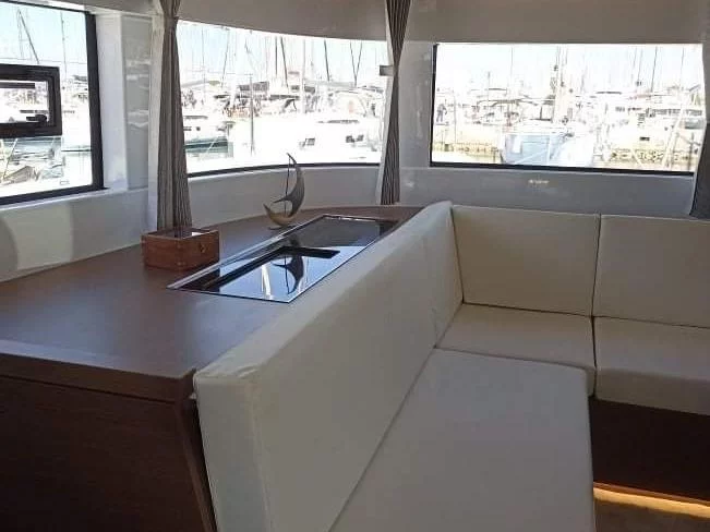 Lagoon 50 (6 cab.) (MG-LAG50-22-TS) Interior image - 4