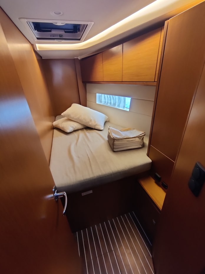 Photo #8 - Bavaria C45 (5 cabins) (MG-C45-20-S) in Atene - 25710