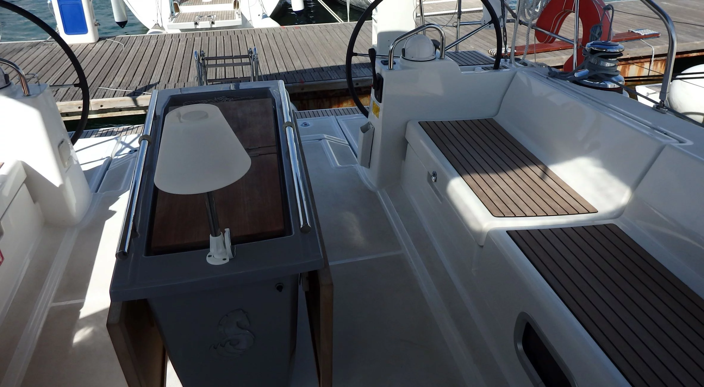 Oceanis 48 (5 cab.) (MG-OC48-16-VJ)  - 3
