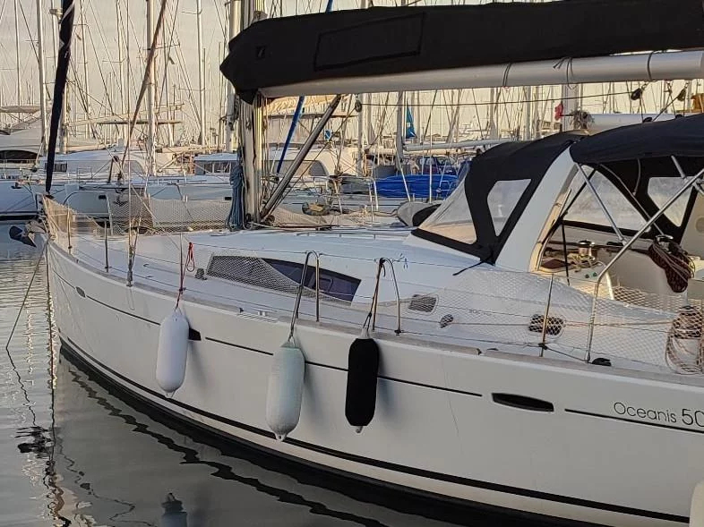 Oceanis 50 Family (5 cab.) (MG-OC50F- 10-VS) Main image - 0