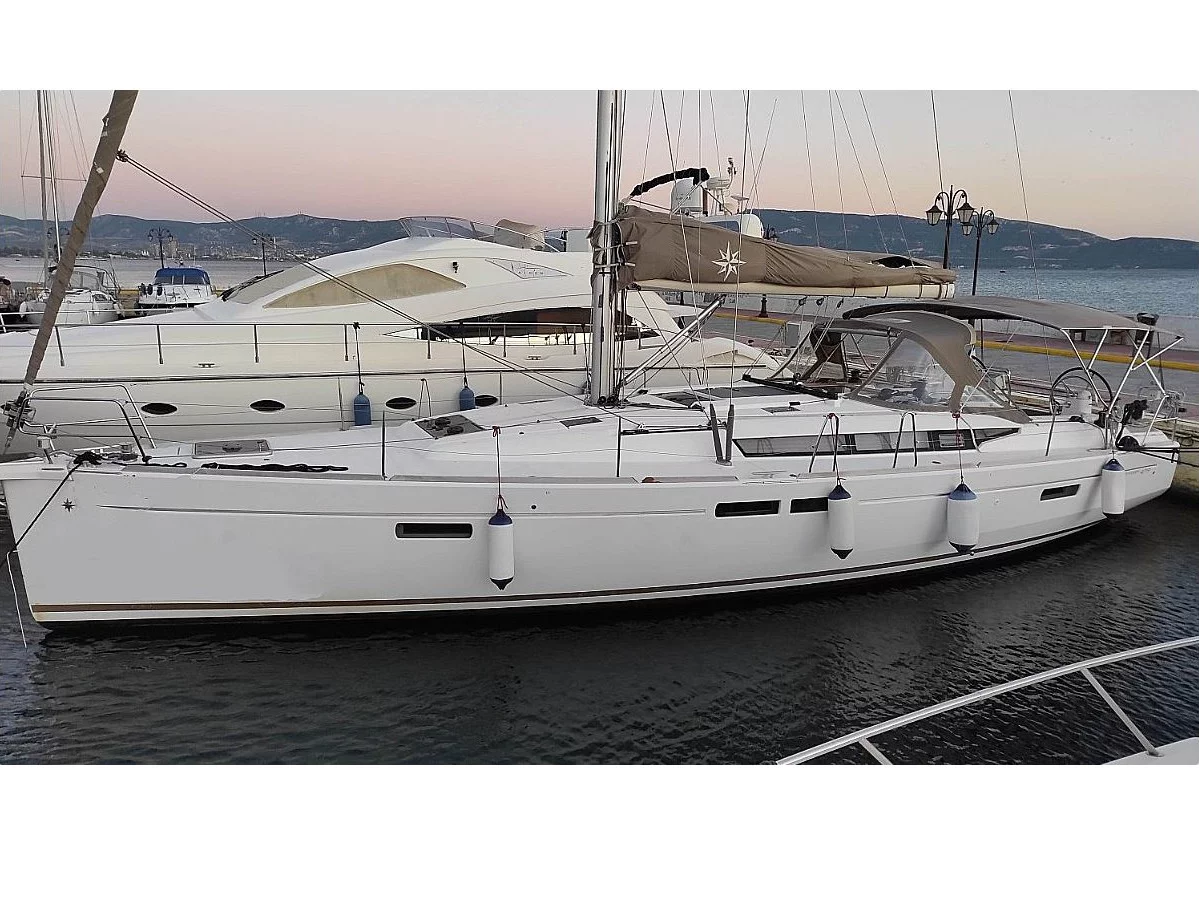 Sun Odyssey 479 (4 cab.) (MG-SO479-16-VJ) Main image - 0