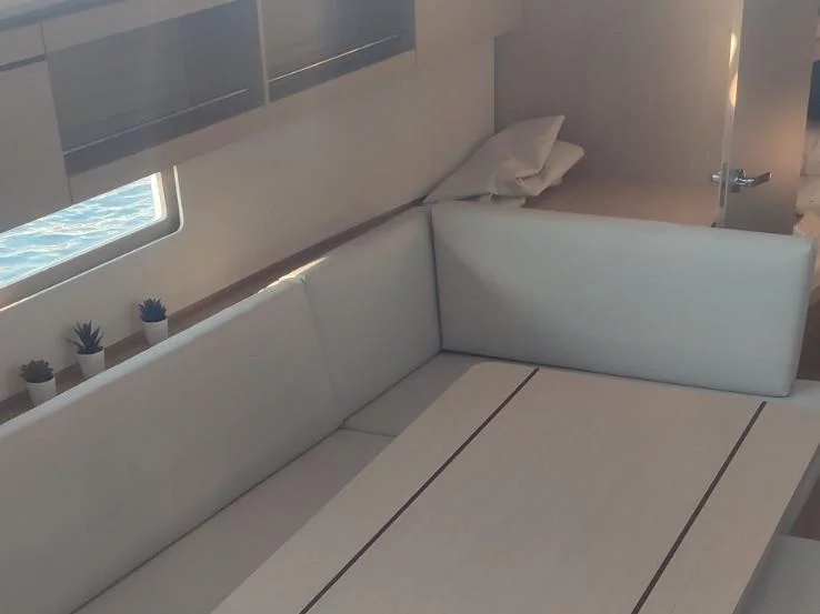 Oceanis 40.1 (4 cab.) (MG-OC40.1-21-T) Interior image - 8