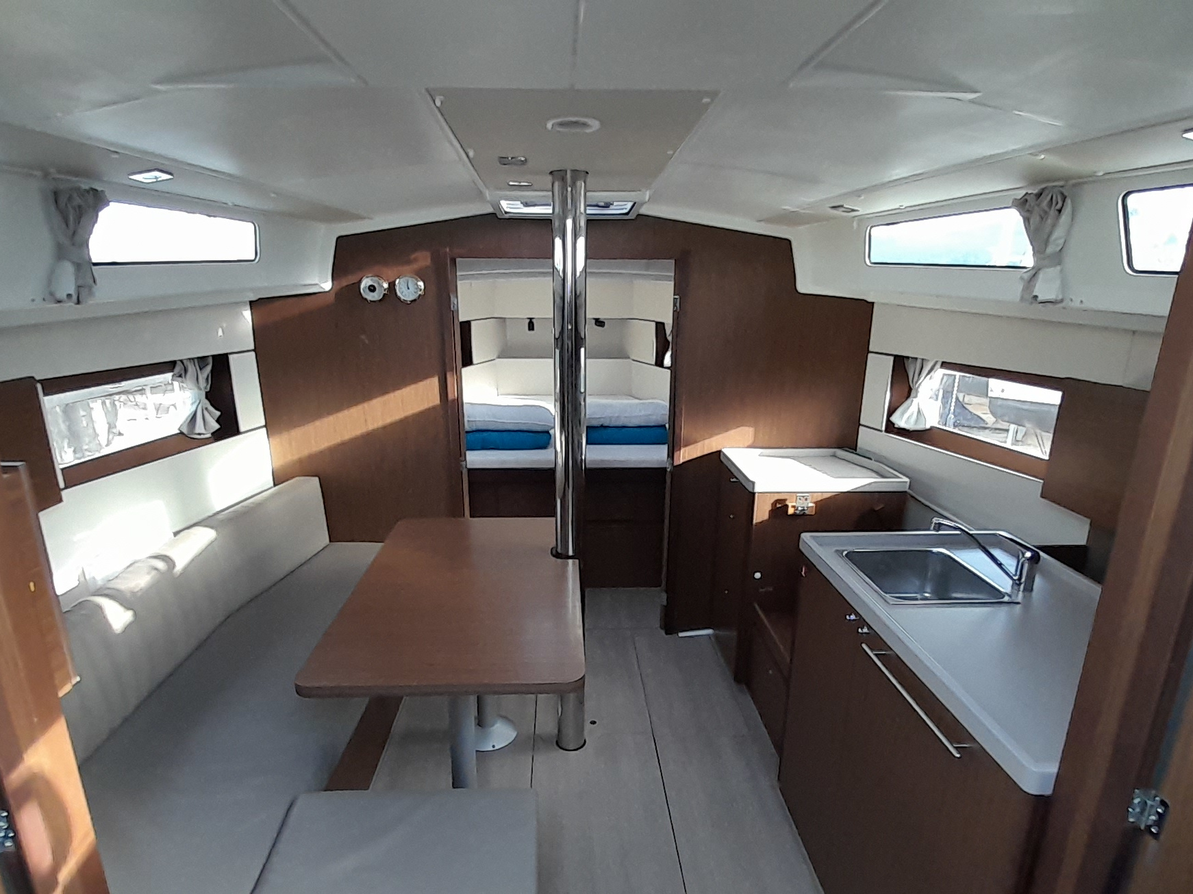 Photo #6 - Oceanis 38.1 (3 cab.) (MG-OC38.1-21-B) in Paleros - 24953