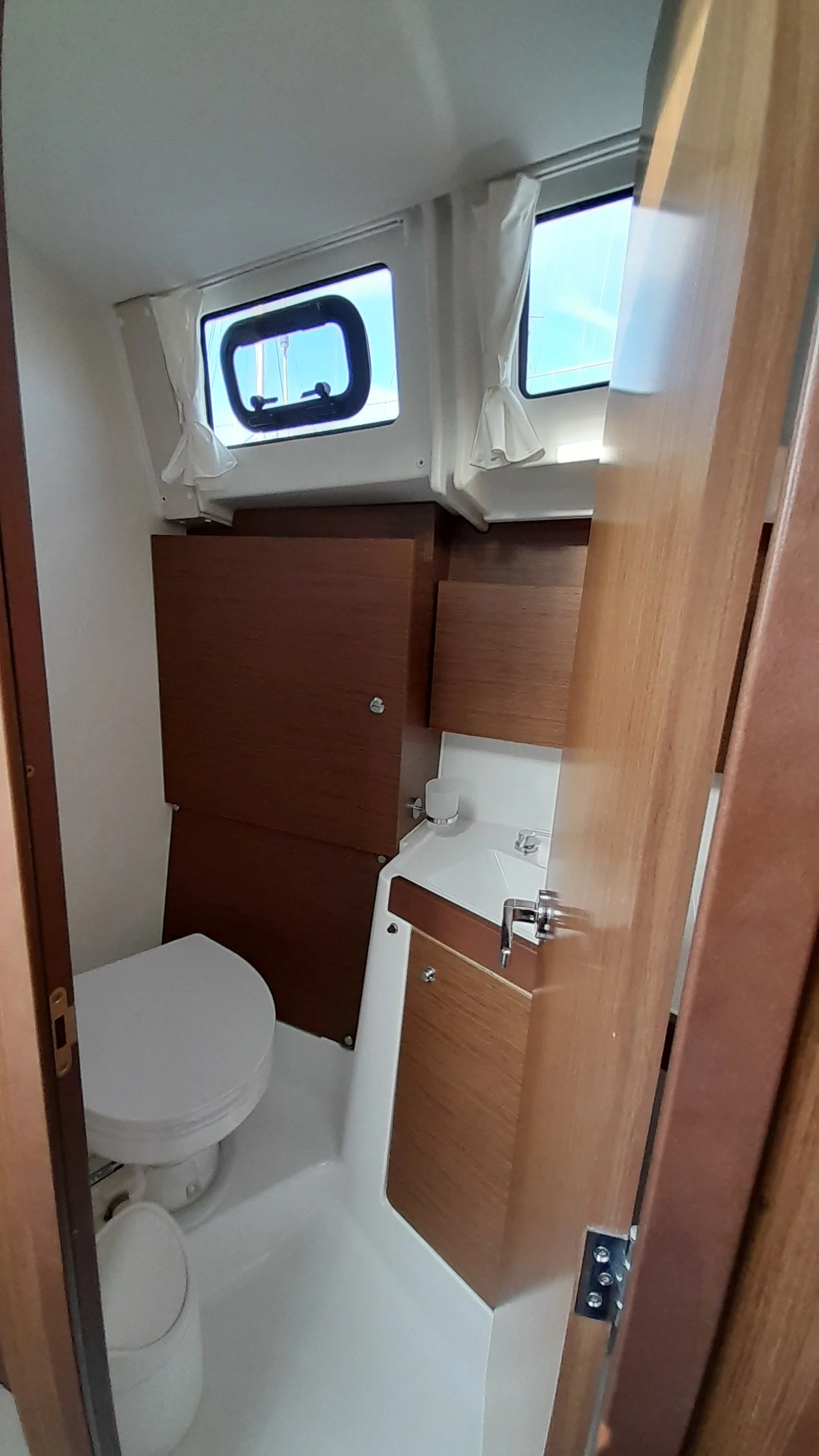 Oceanis 38.1 (3 cab.) (MG-OC38.1-21-B)  - 3