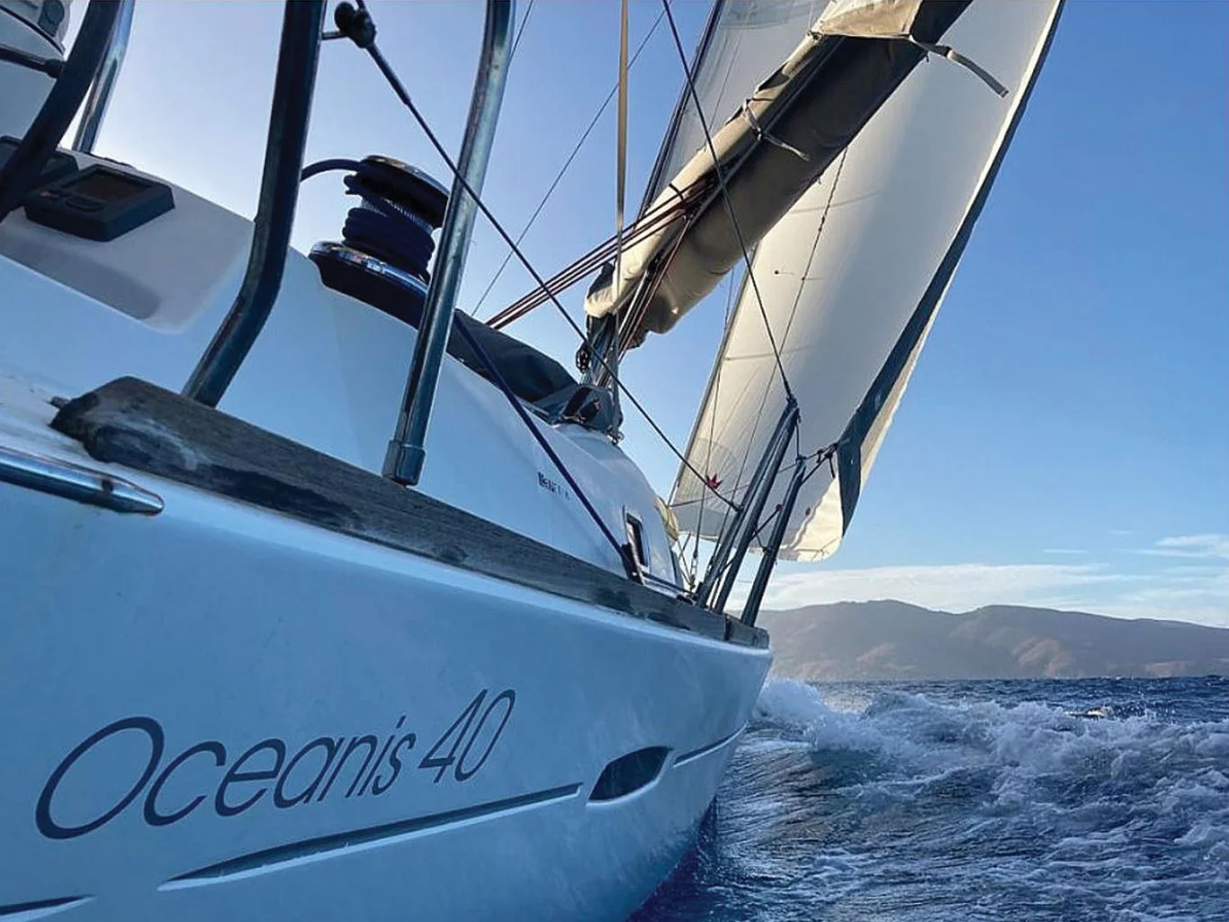 Oceanis 40 (3 cab.) (MG-OC40-10-VT) Main image - 0