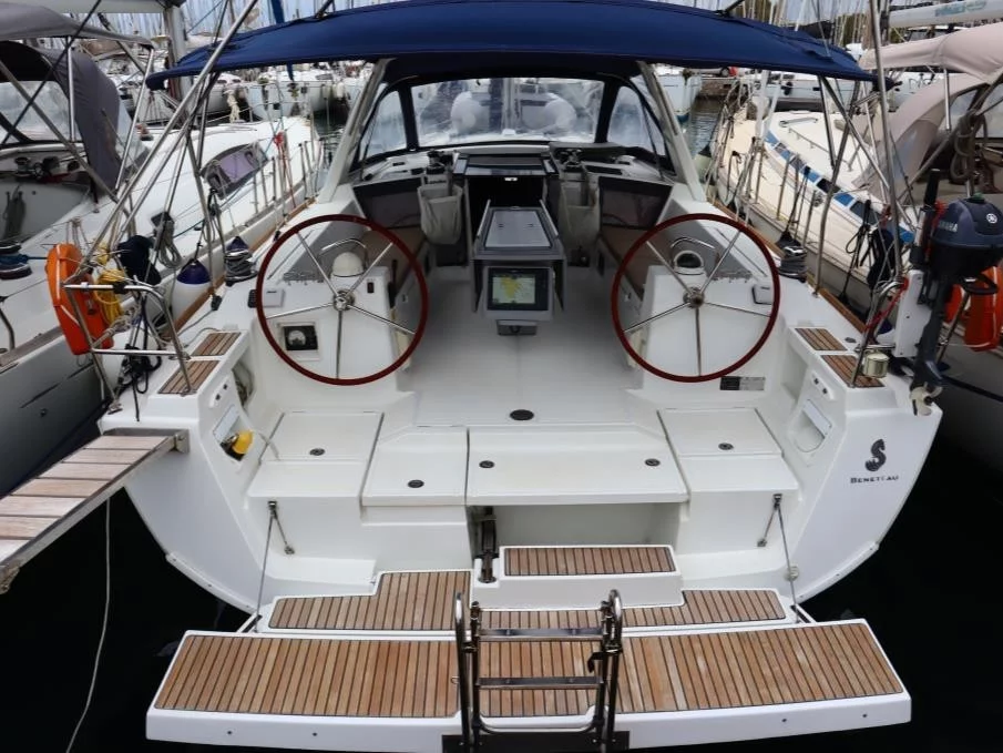 Oceanis 41 (3 cab.) (MG-OC41-14-ANE) Main image - 0