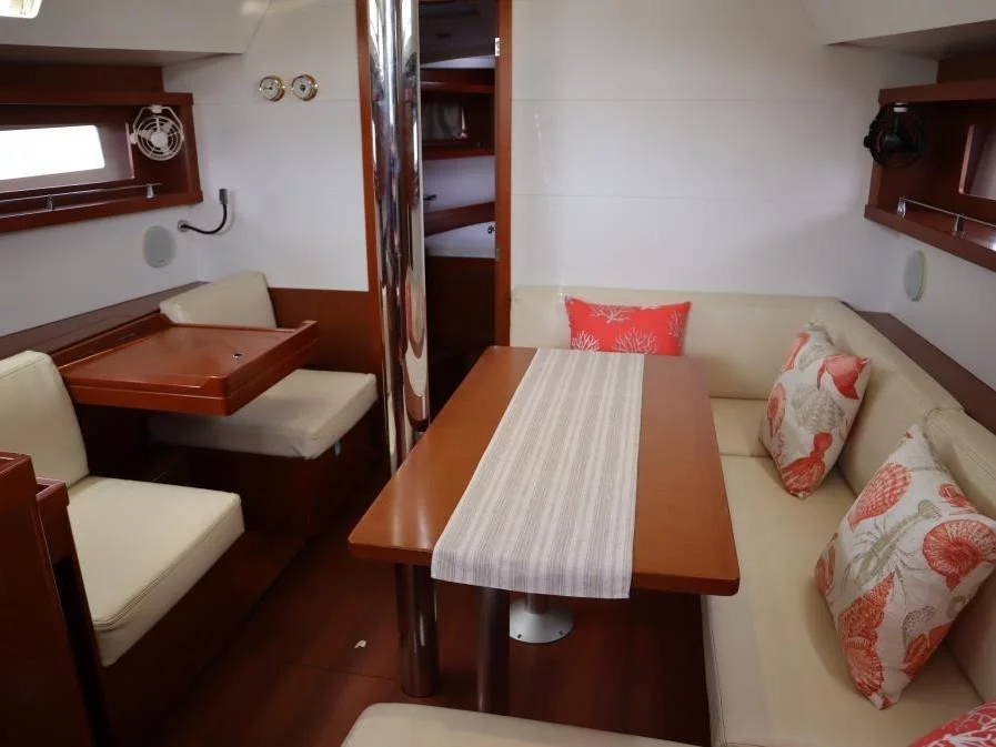 Oceanis 41 (3 cab.) (MG-OC41-14-ANE) Interior image - 3