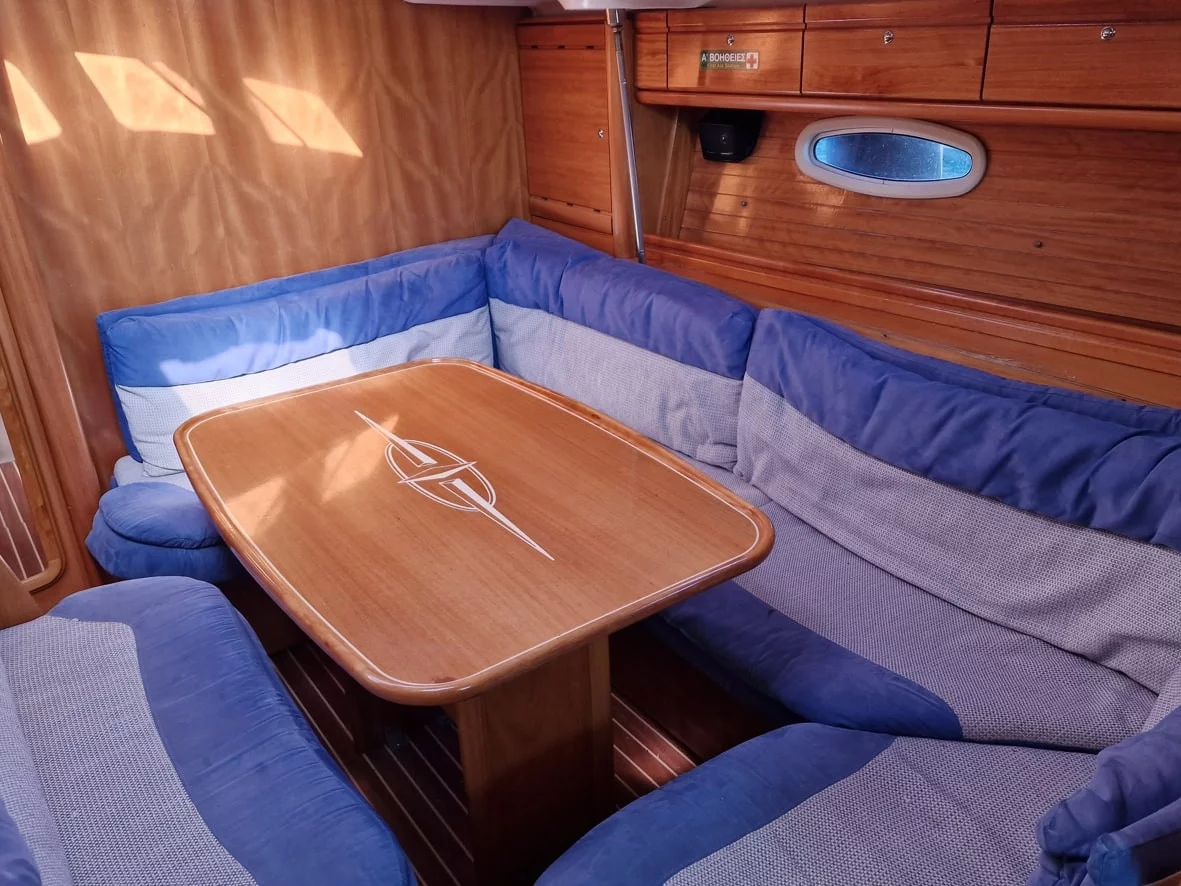 Bavaria 39 Cruiser (3 cab.) (MG-39CR-06-BE) Interior image - 8
