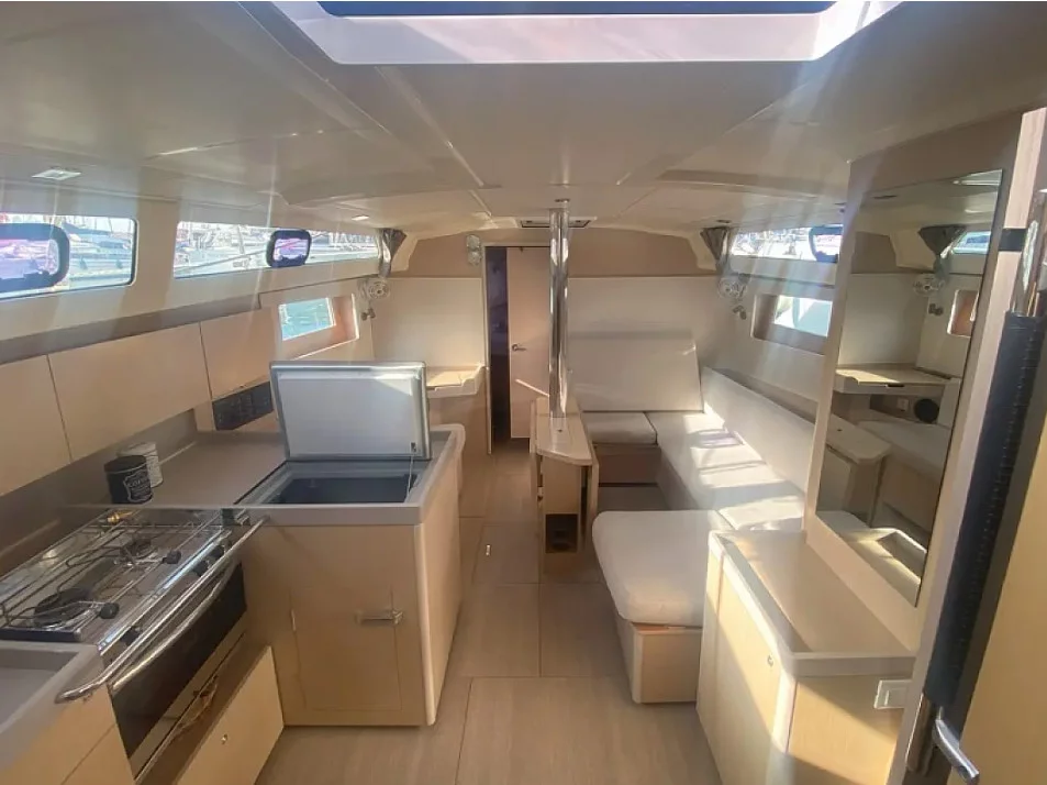 Oceanis 41.1 (3 cab.) (MG-OC41.1-20-PI) Interior image - 7