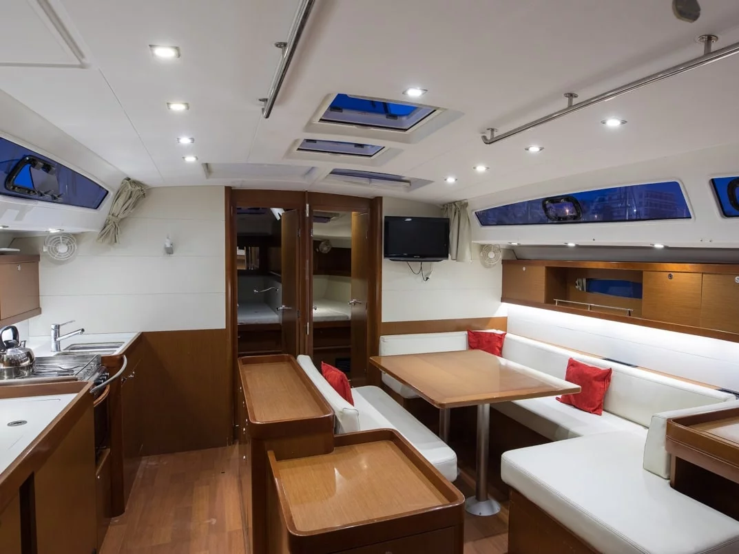 Oceanis 50 (5 cab.) (MG-OC50-11-MV) Interior image - 7