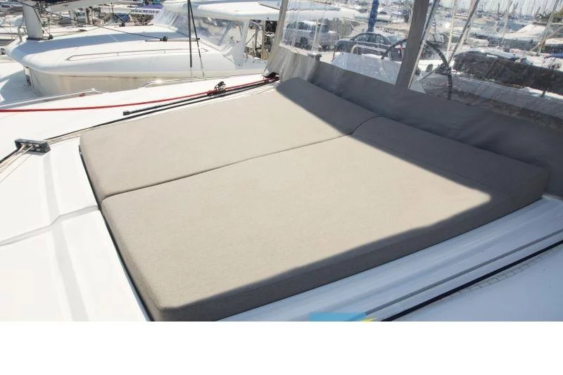 Lagoon 450 F (4 cab) (MG-LAG450F-16-ZH)  - 5