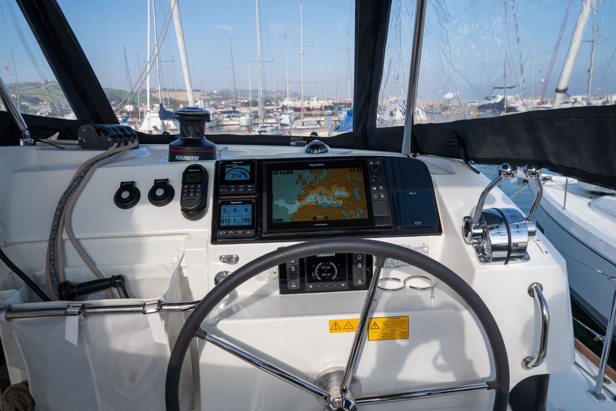 Photo #6 - Lagoon 40 (Ginevra) en Porto San Giorgio - 61772