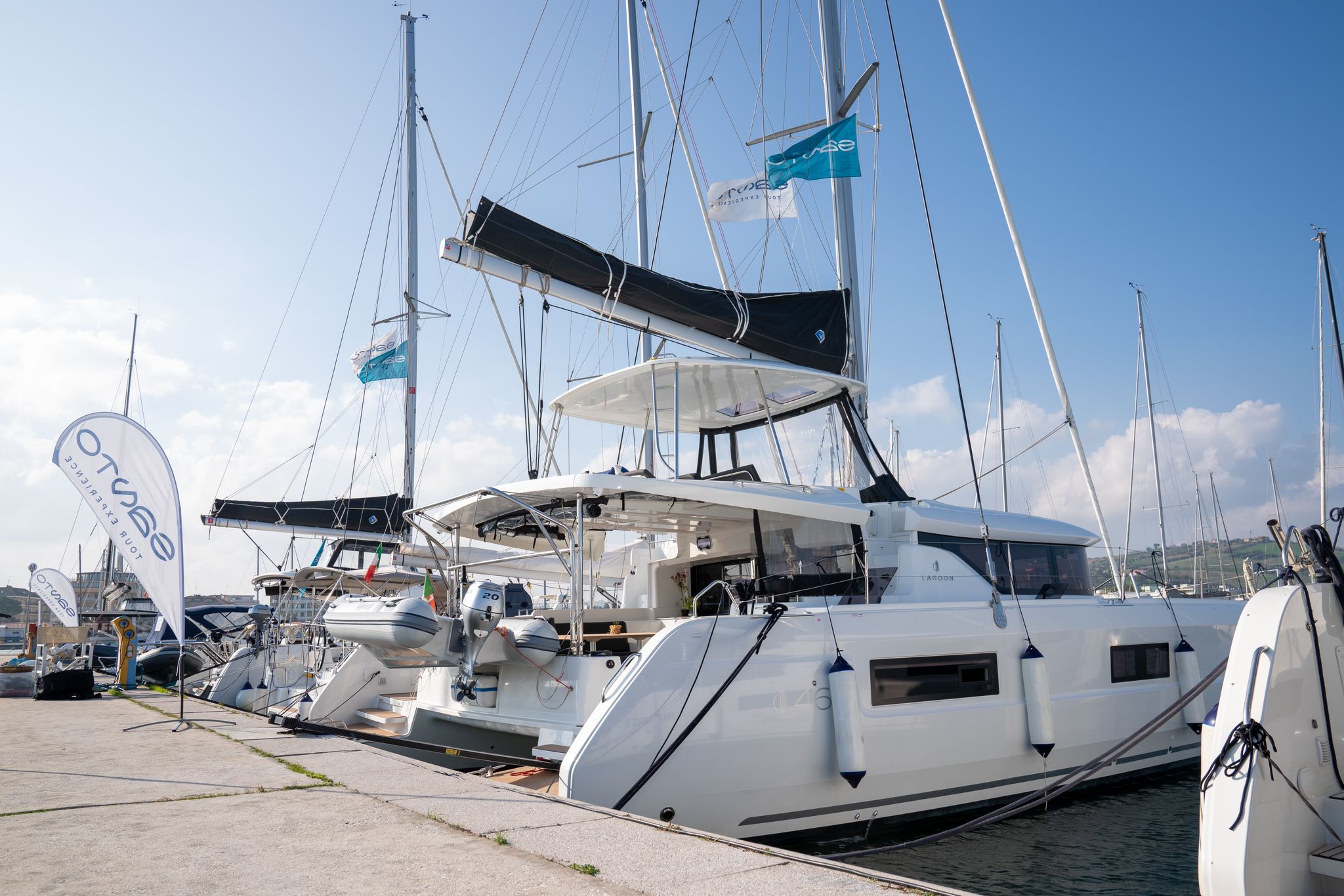 Photo #3 - Lagoon 46 (Anna Vittoria) en Porto San Giorgio - 61773