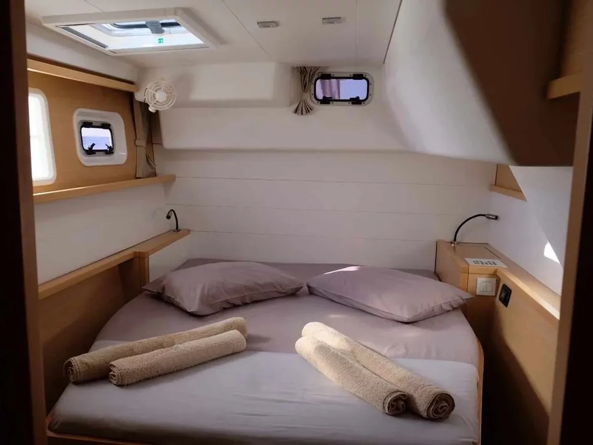 Lagoon 450 Fly (No name - Whole Yacht) Interior image - 18
