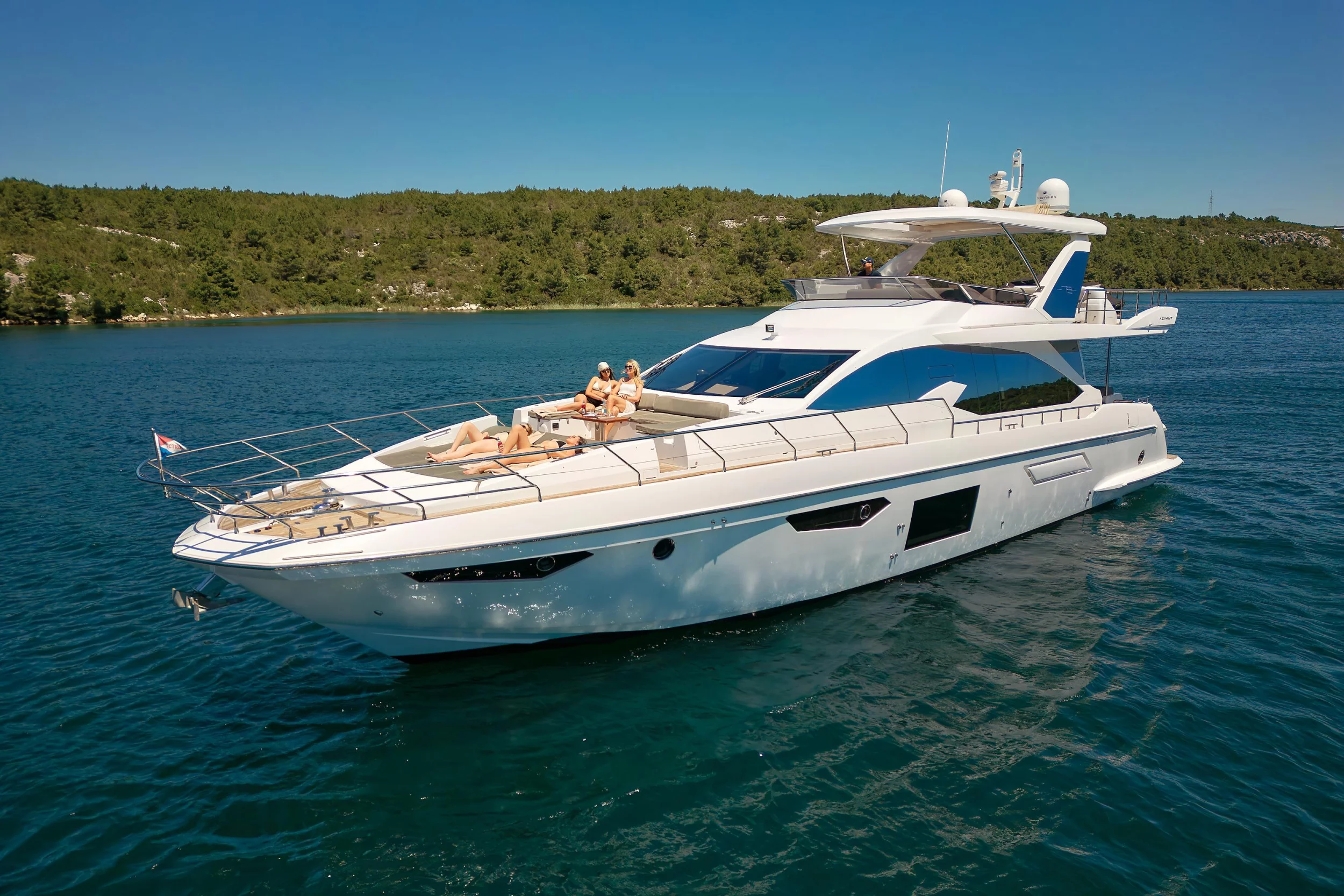 Azimut 72 (Alyss)  - 97