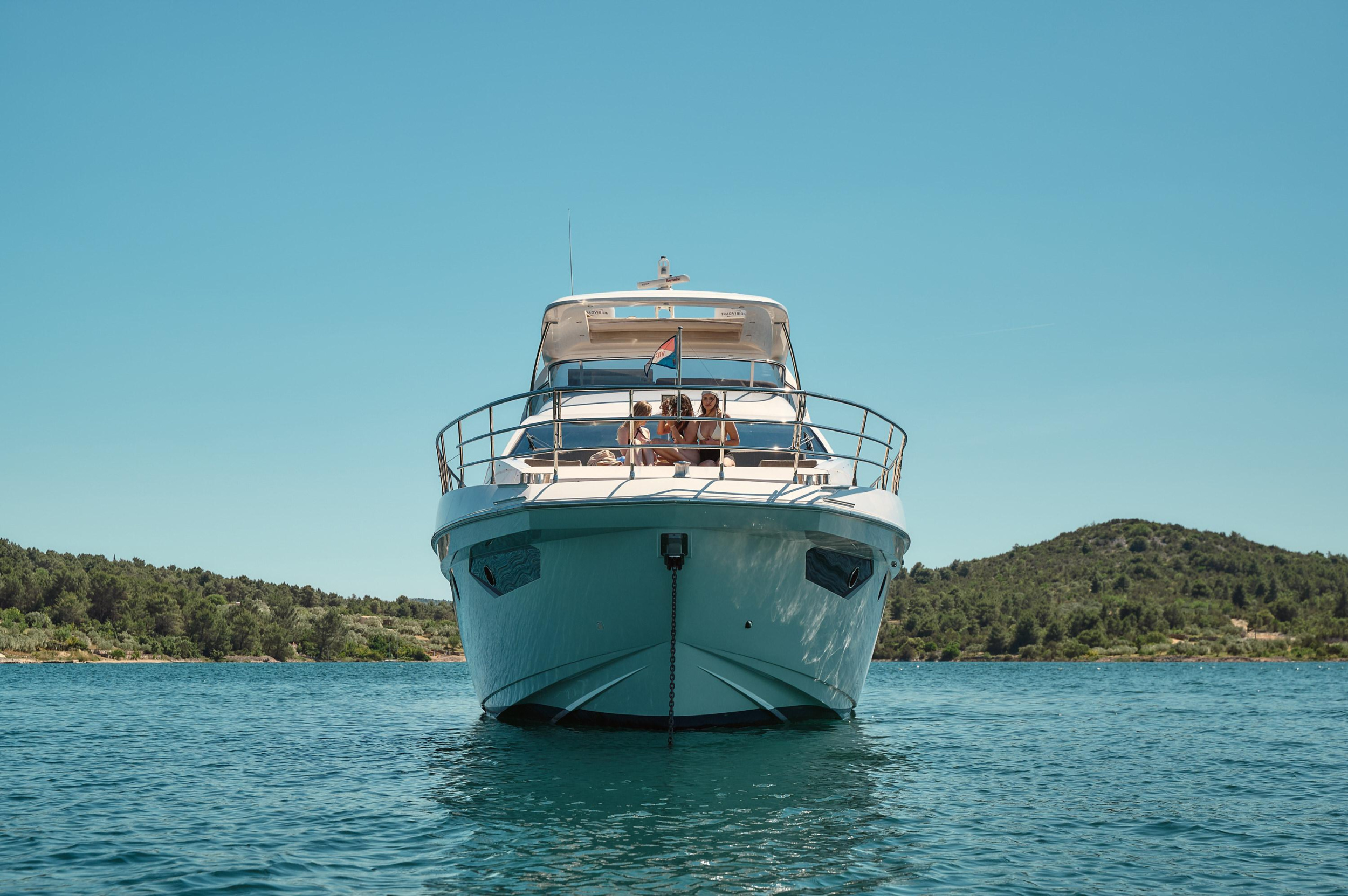 Photo #113 - Azimut 72 (Alyss) en Skradin - 23509