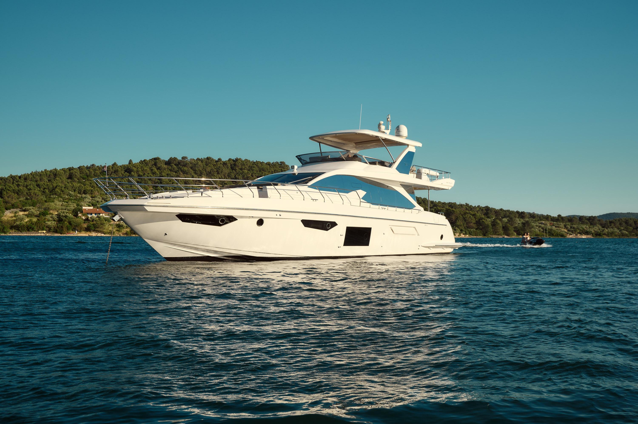Photo #23 - Azimut 72 (Alyss) en Skradin - 23509