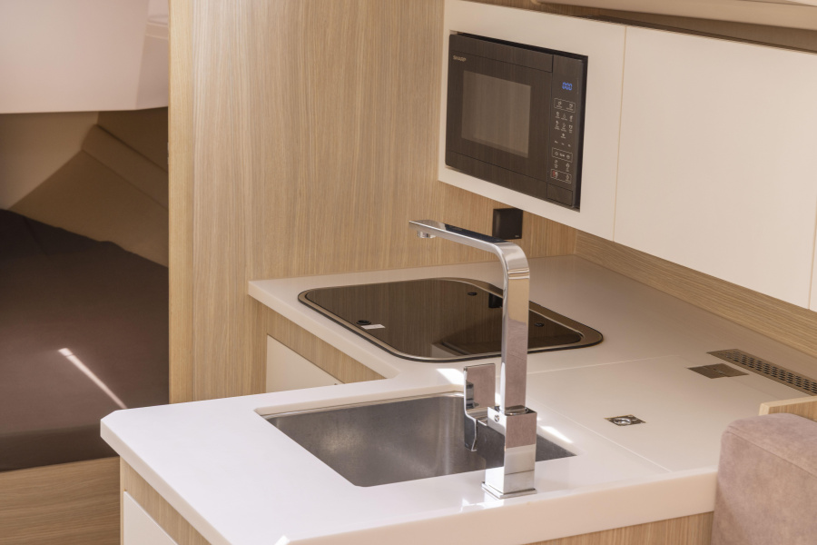 Maxus 34 — photo 15