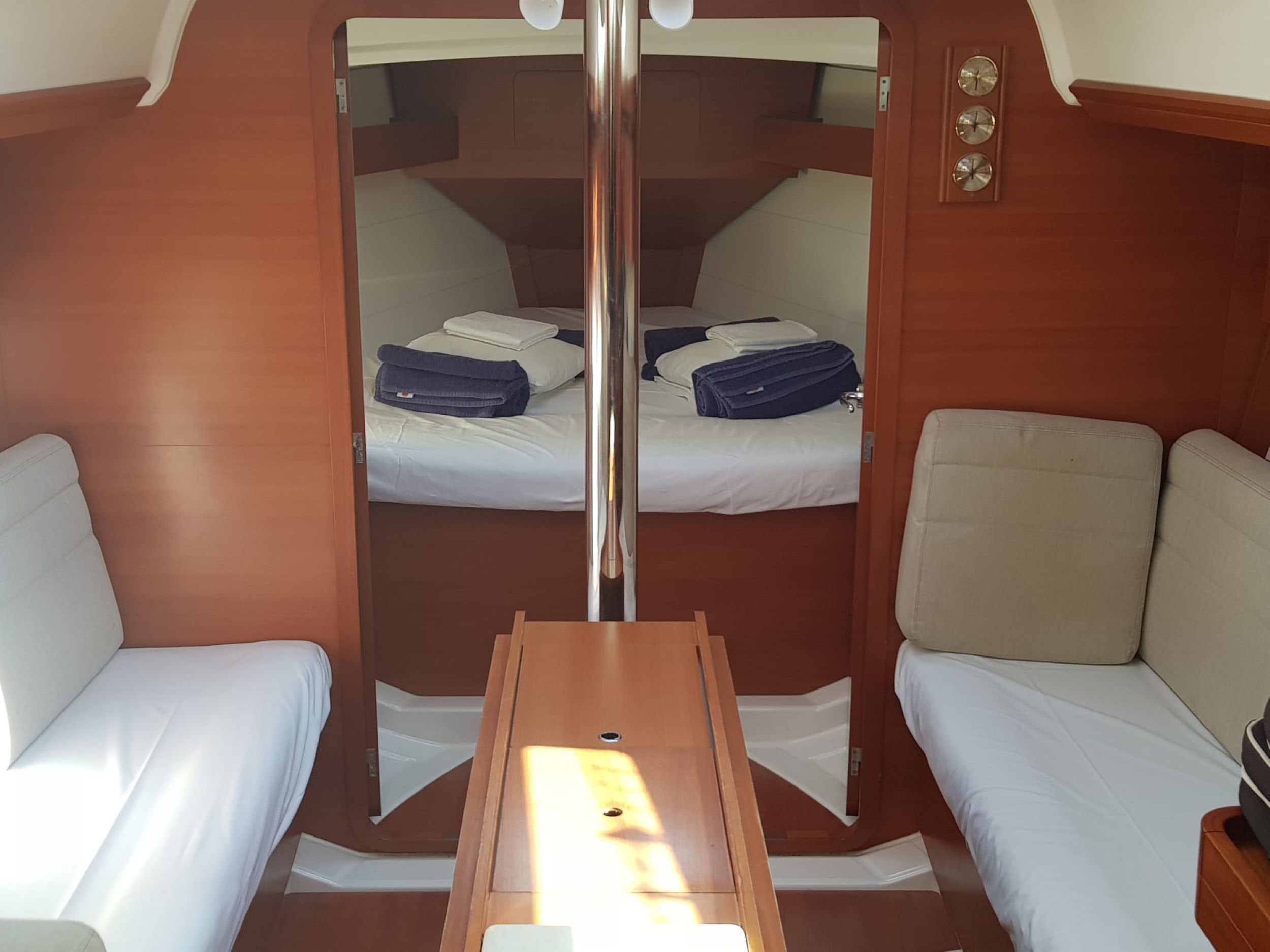 Photo #4 - Dufour 350 GL (Sinica) in Trogir - 3705