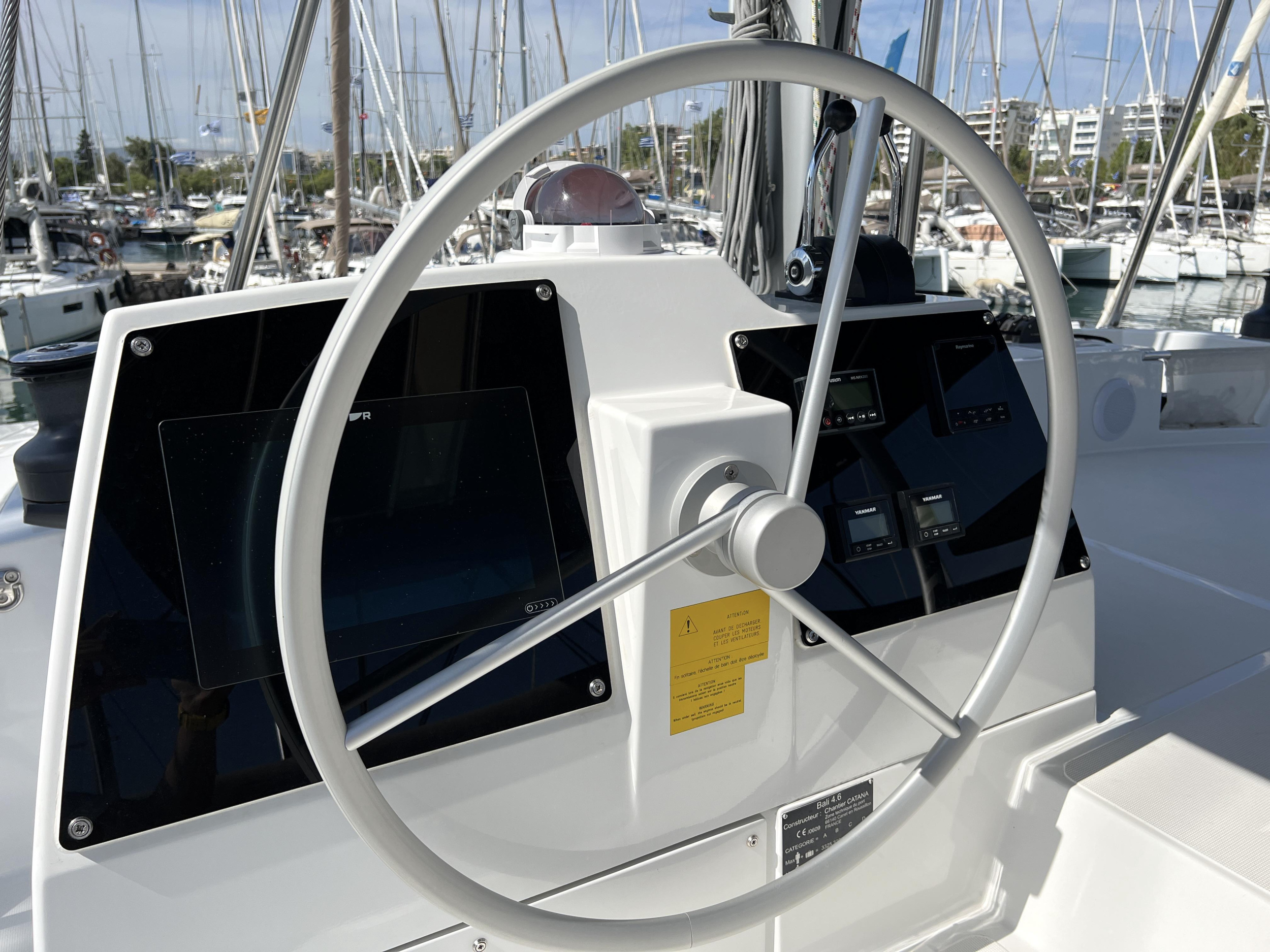Photo #22 - Bali 4.6 (5+2 cab) (Chillout) en Athènes - 18444