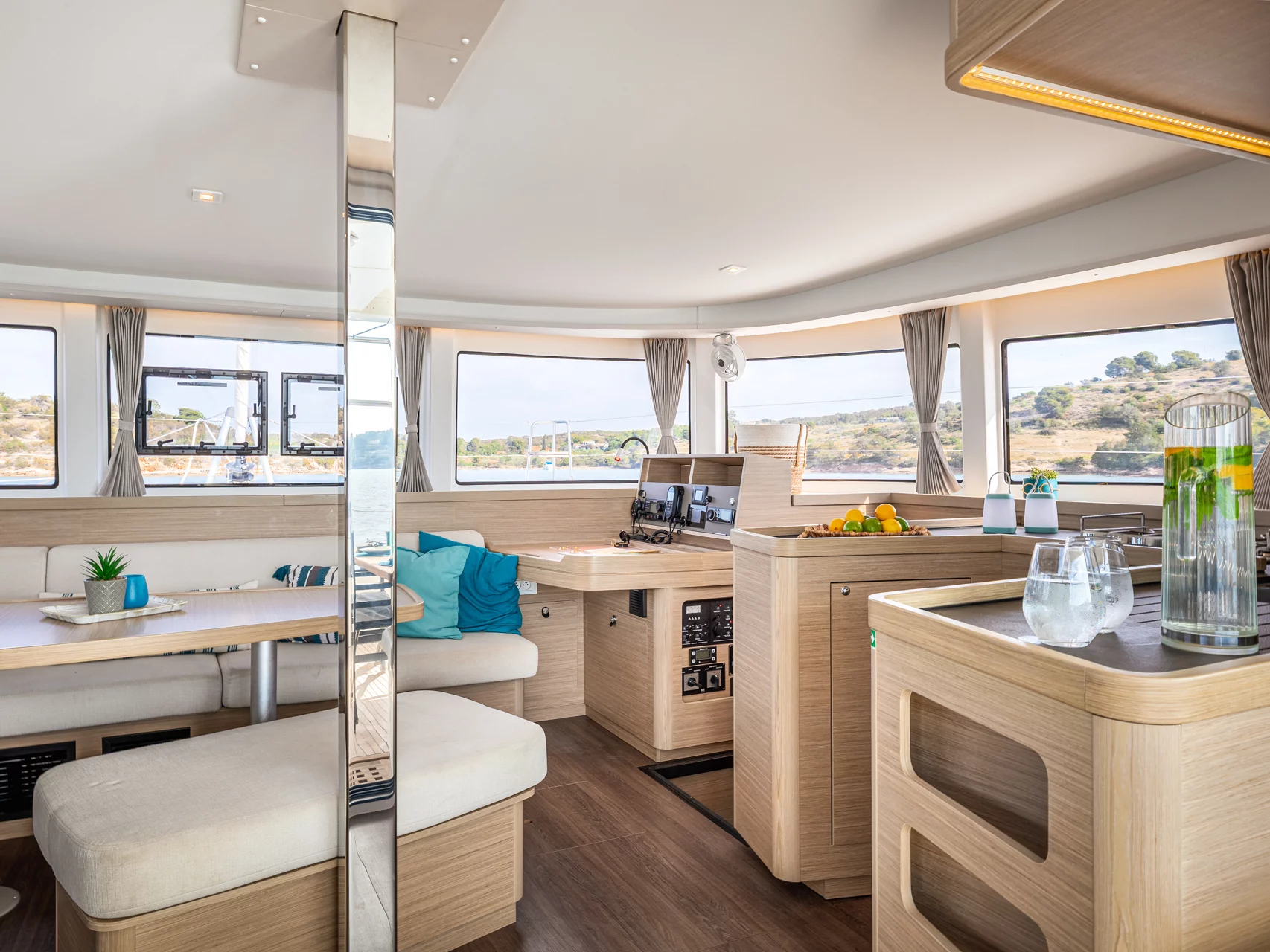 Lagoon 42 (AURA) Interior image - 4