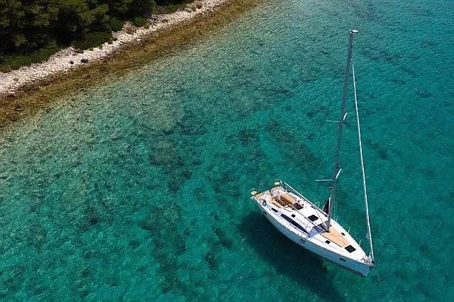 Elan Impression 45.1 (Bad Buoy)  - 5